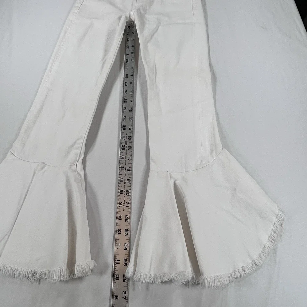 COH Citizens of Humanity Drew Flounce Flared Cropped White Jeans 25 High Rise - Picture 8 of 12